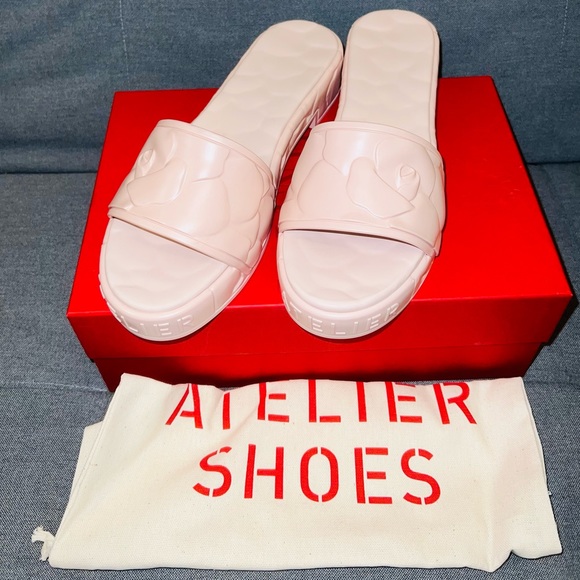 Valentino Garavani Rose Aterlier Sandal! (NWT)! - Picture 10 of 10